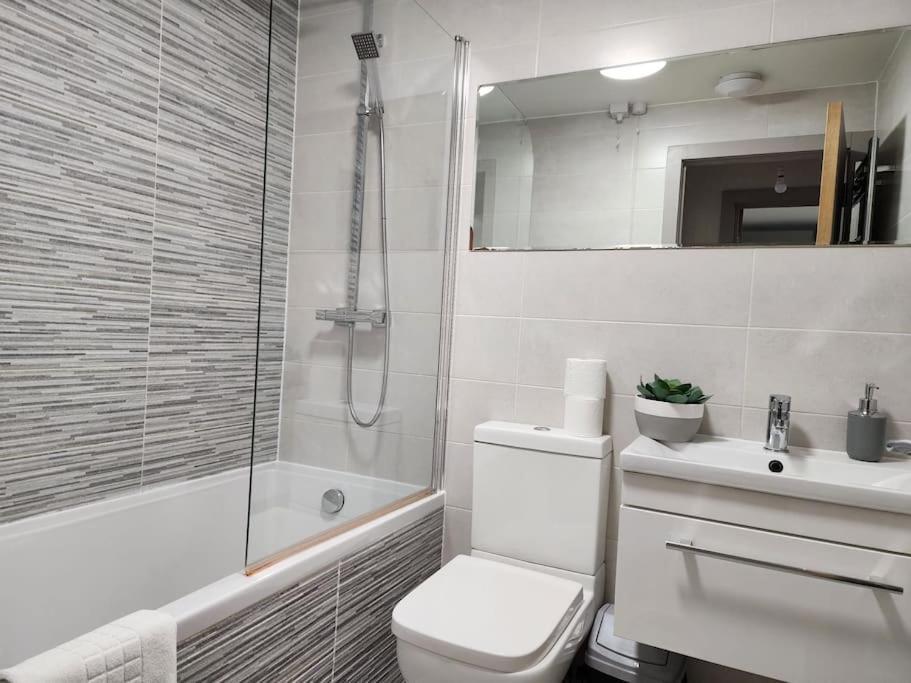 Horizon House, Luxury 2-Bedroom Flat 3 牛津 外观 照片